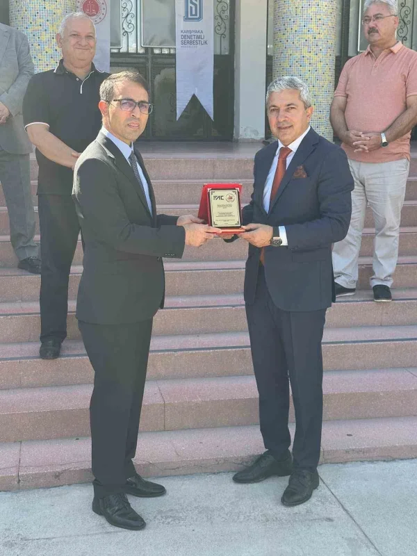 İzmir'de 16 okul denetimli serbestlik yükümlüleriyle yenilendi