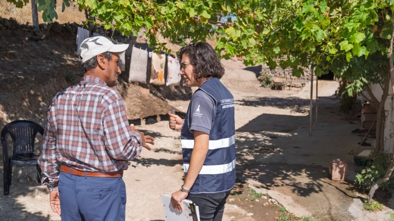 İzmir'de kırsal mahallelere sosyal destek için saha taraması