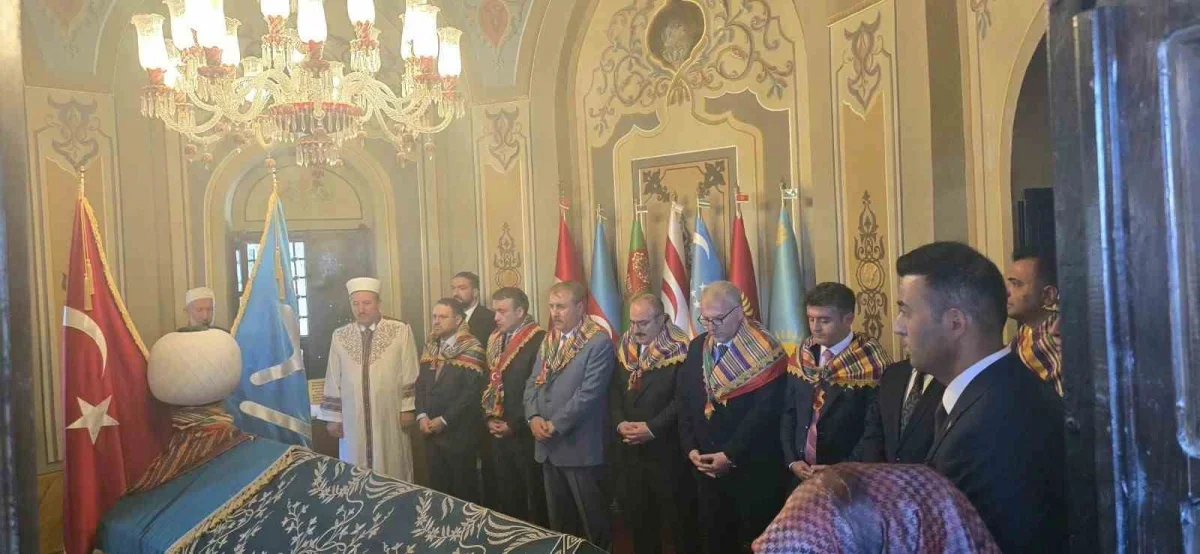 Adalet Bakanı Akın Gürlek, Söğüt'te Ertuğrul Gazi Türbesi'ni ziyaret etti