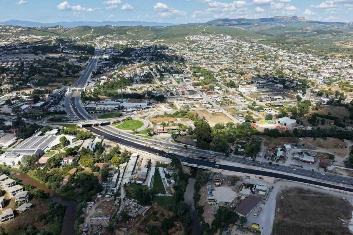 Bursa'da Geçit-Bademli yol çalışması okullar açılmadan bitti