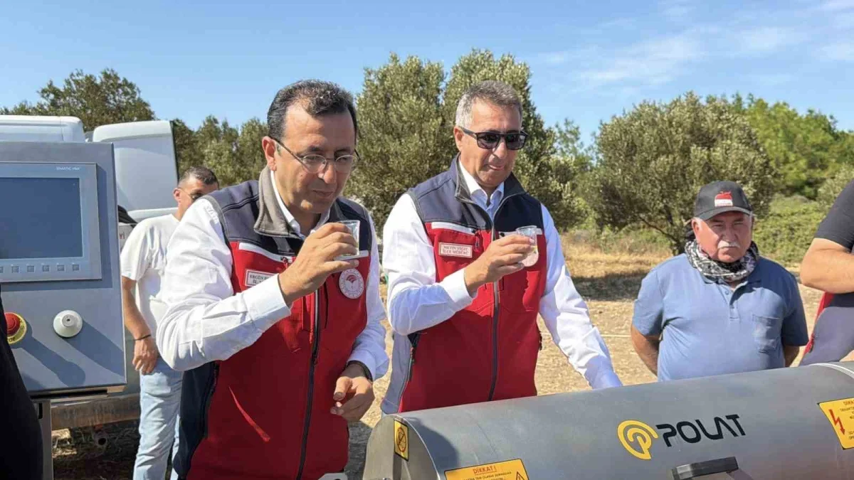 Bozcaada'da ilk kez zeytinlerden seyyar sistemle yağ üretildi
