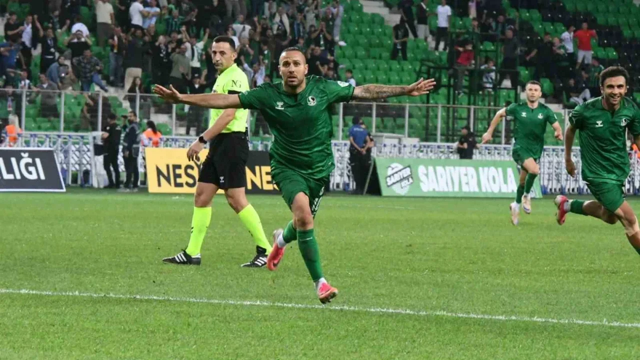 Sakaryaspor, Adana 01 FK'yı 2-0 mağlup etti