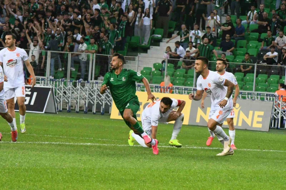 Sakaryaspor, Adana 01 FK'yı 2-0 mağlup etti