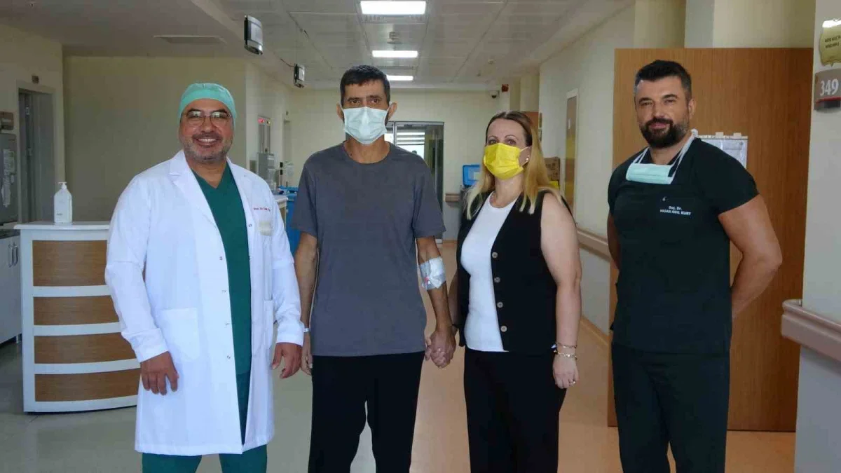 Eşinin böbreğiyle hayata tutundu: Yalçın Arslan'a nakil