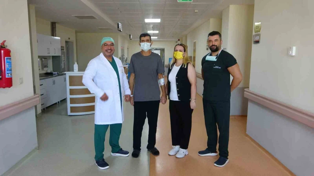 Eşinin böbreğiyle hayata tutundu: Yalçın Arslan'a nakil