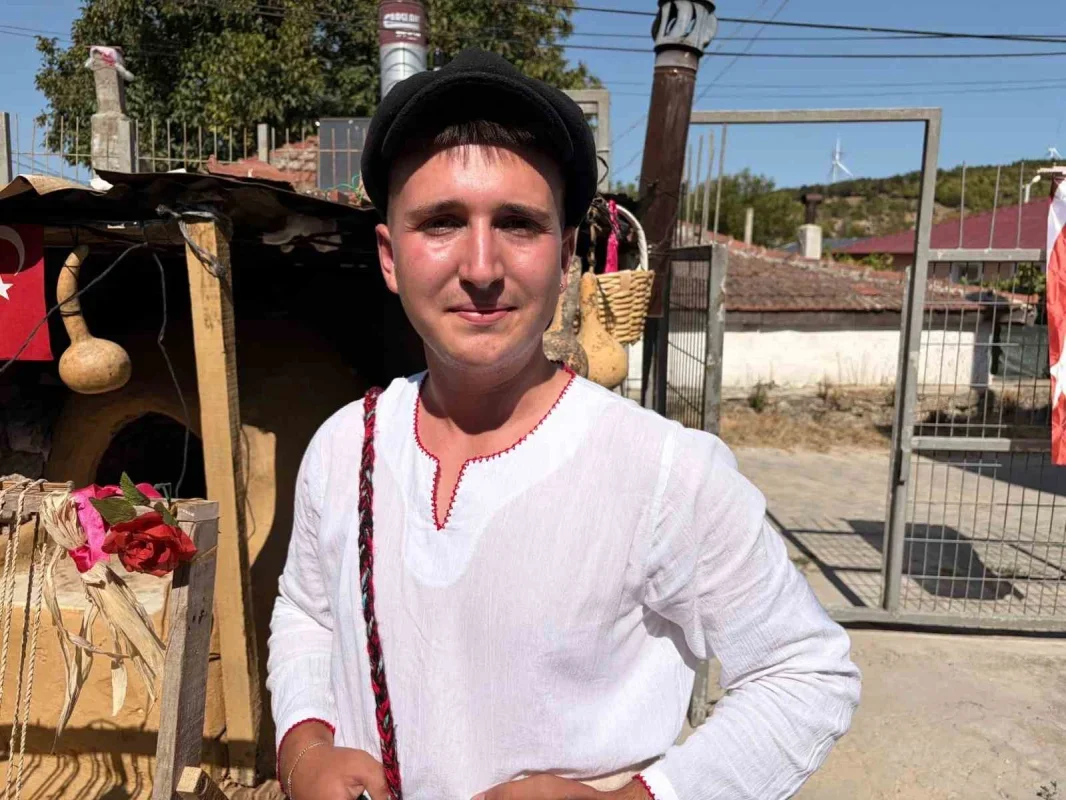 Mısır yaprağından hasır örme geleneği Vize'de yeniden canlandı