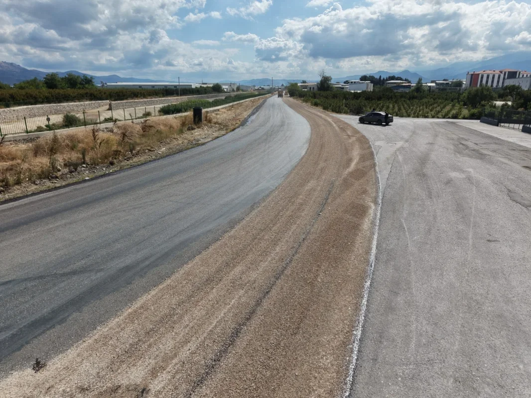 Yıldırım Samanlı Bağlantı Yolu'nun 2,8 kilometresi yenilendi