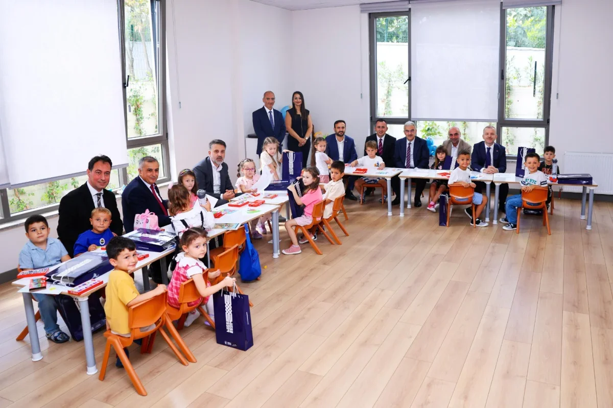 Bursa'da üç okulda yeni eğitim yılına ilk gün ziyareti