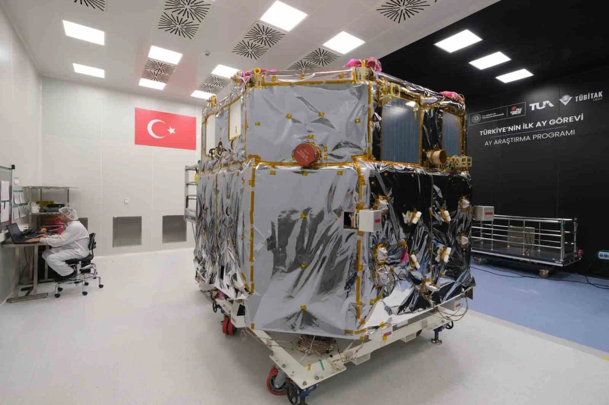 Türkiye'nin ilk Ay uzay aracı üretimi tamamlandı