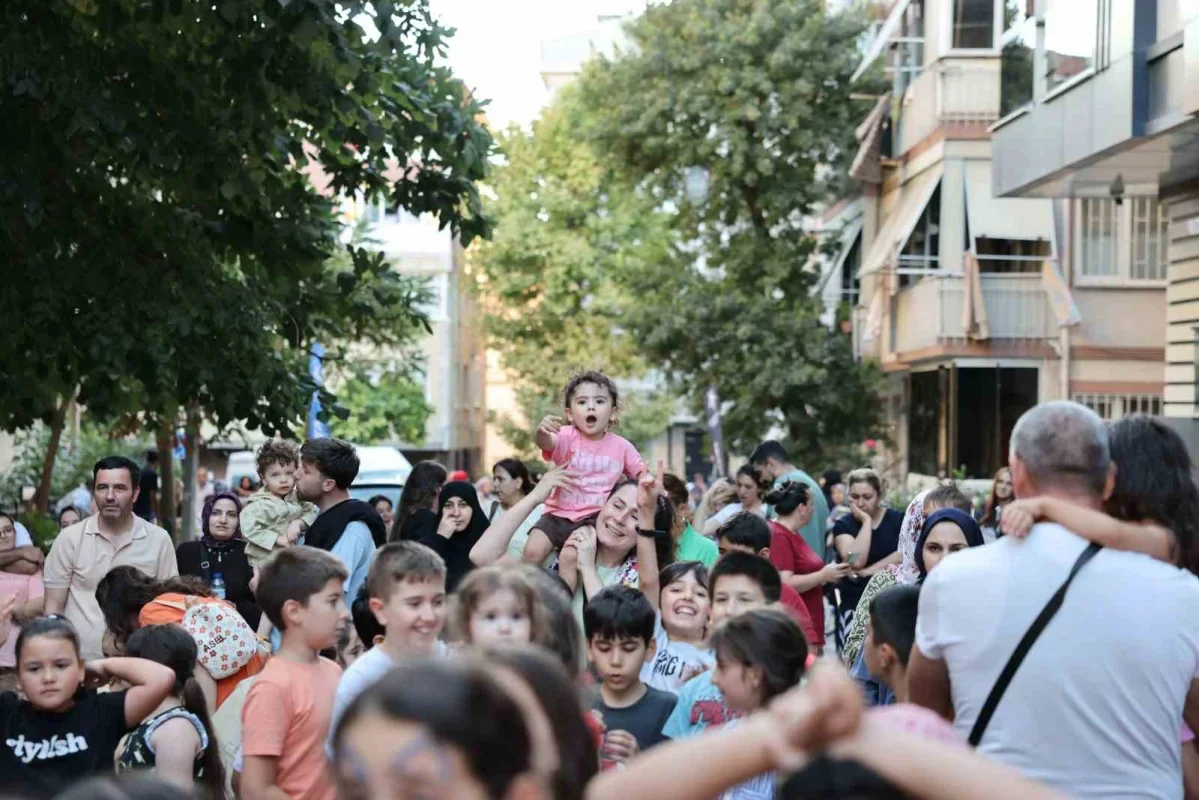 Küçükçekmece'de Sokakta Oyun Var etkinliğine yoğun ilgi