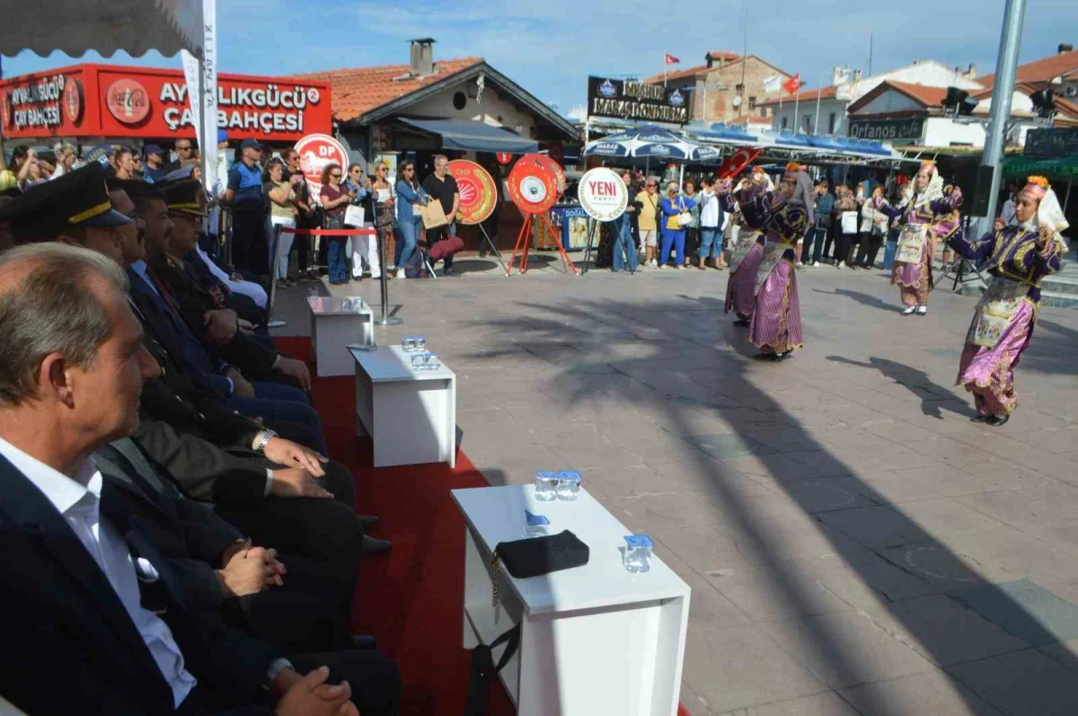 Ayvalık'ta kurtuluşun 104. yılı törenle kutlandı