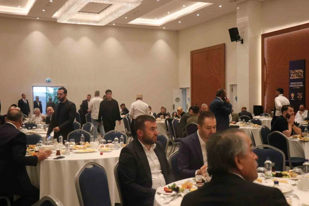 Abdulhamit Gül: Erdoğan'ın adaylığının önünde engel yok