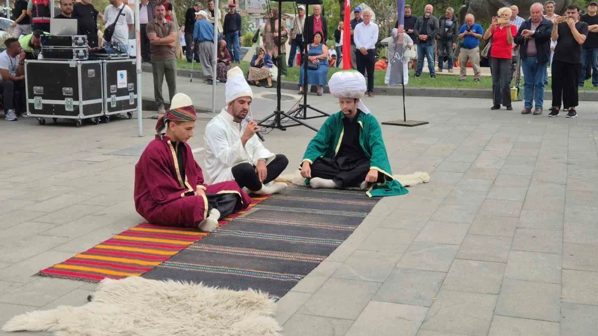Tekirdağ'da Ahilik geleneği canlandırıldı: Pabucu dama atıldı