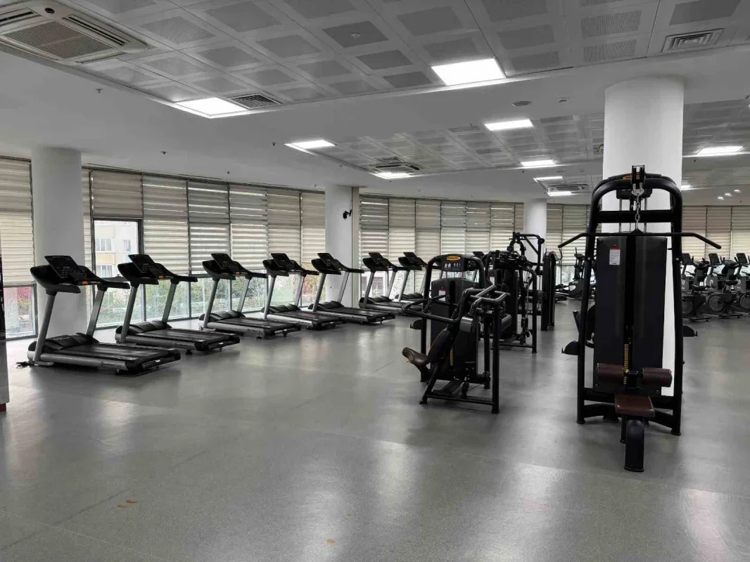 Kağıthane'de yetişkinlere yüzme ve fitness kursu kayıtları başladı
