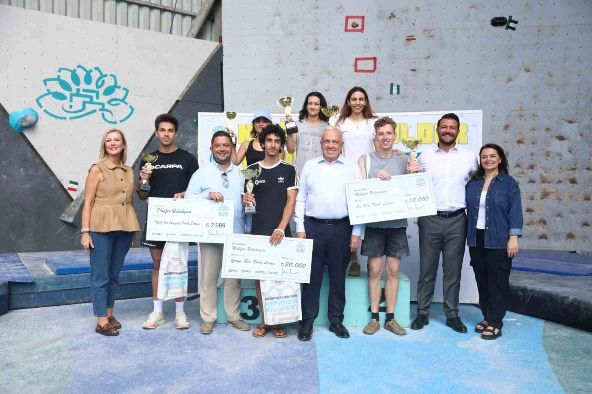 Nilüfer Boulder Yarışması'nda 116 sporcu kıyasıya yarıştı