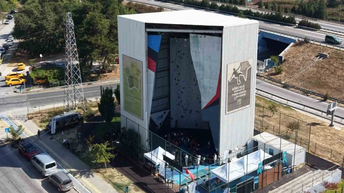 Nilüfer Boulder Yarışması'nda 116 sporcu kıyasıya yarıştı