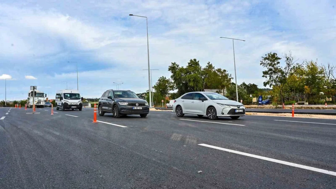 Geçit Köprüsü ve bağlantı yolları söz verilen tarihte açıldı
