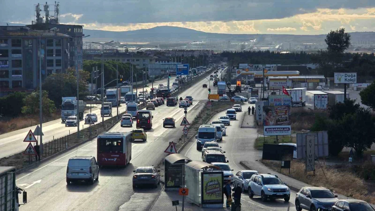 Bandırma trafik yoğunluğu: Hastane ve Külefli kavşakları kilitlendi