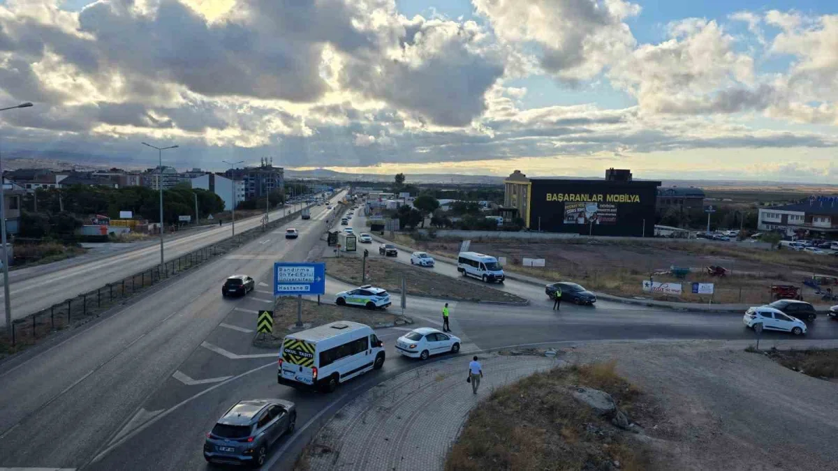 Bandırma trafik yoğunluğu: Hastane ve Külefli kavşakları kilitlendi