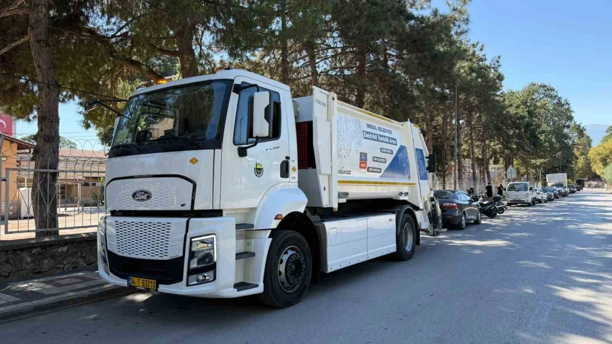 Elektrikli çöp kamyonu İnegöl'de test sürecine alındı