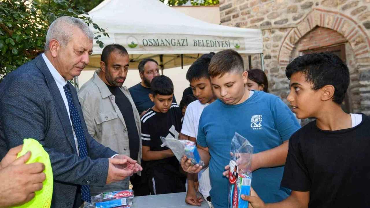 Osmangazi'de çocuklara diş fırçası ve macunu desteği