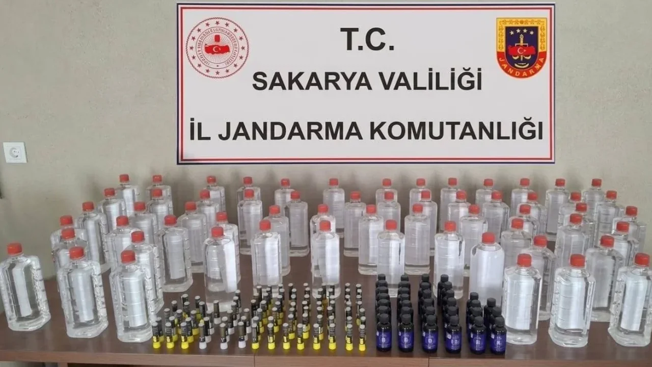 Sakarya'da sahte alkol operasyonu: 5 şüpheliye işlem