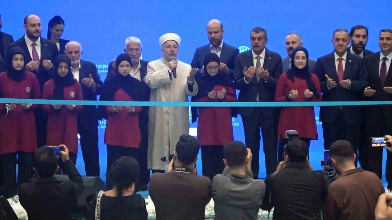 Yusuf Tekin: Türkiye, PISA puanını artıran tek OECD ülkesi