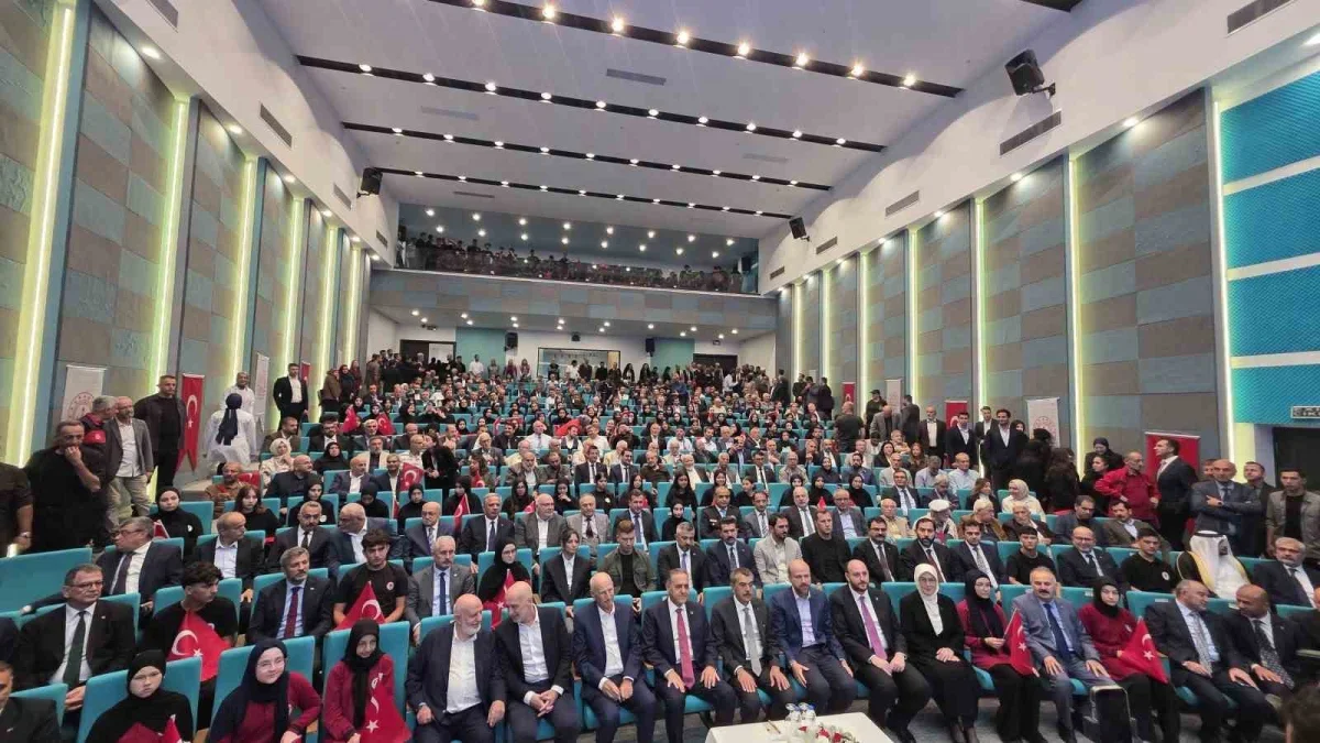 Yusuf Tekin: Türkiye, PISA puanını artıran tek OECD ülkesi