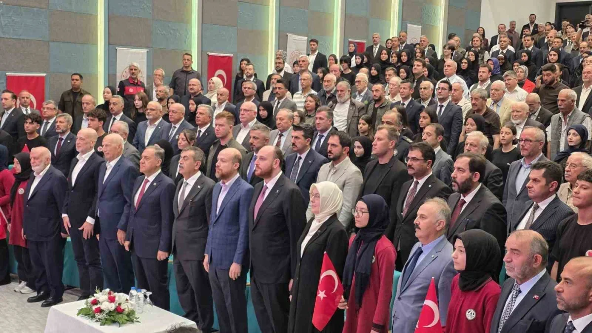 Yusuf Tekin: Türkiye, PISA puanını artıran tek OECD ülkesi