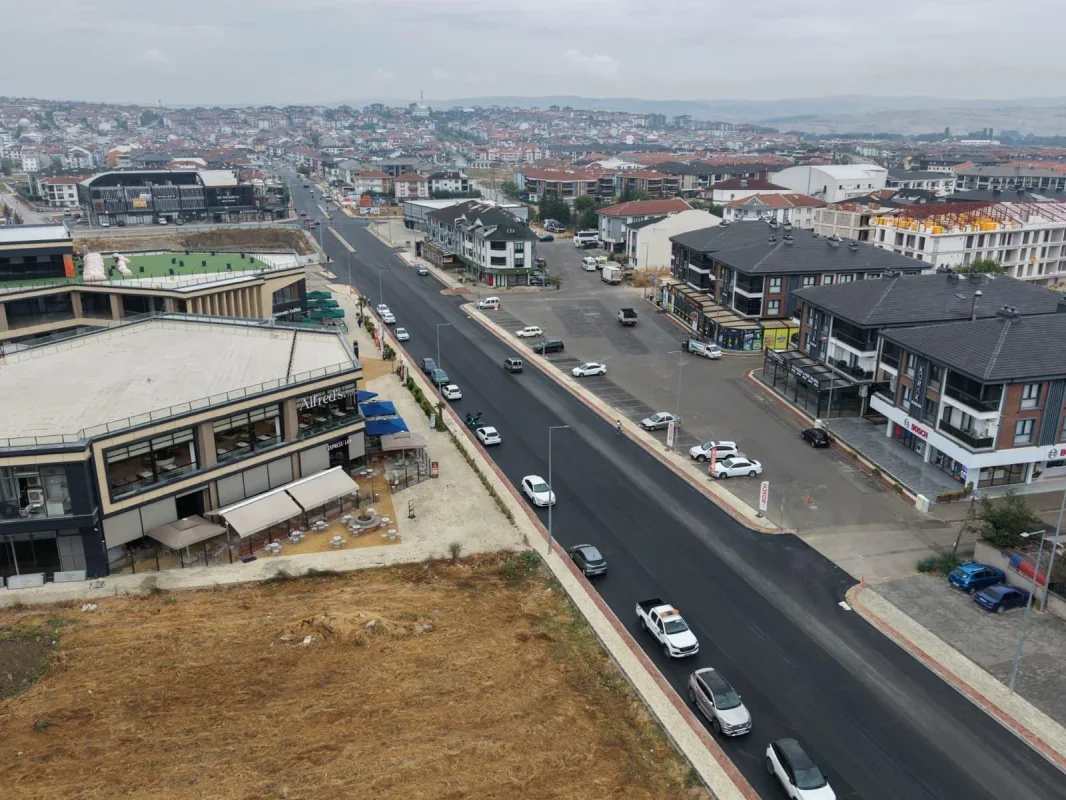 İnegöl'de 300 bin tonu aşan asfalt çalışması açıklandı