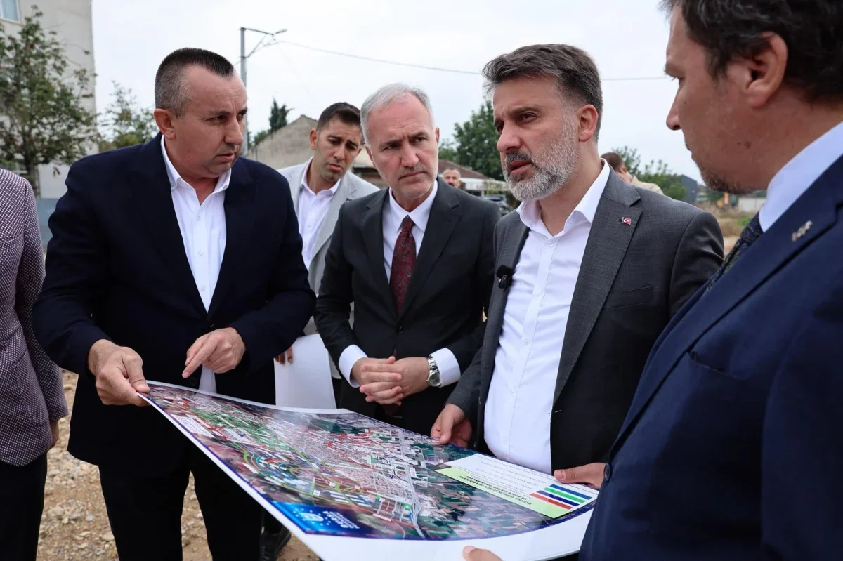 İnegöl'de 300 bin tonu aşan asfalt çalışması açıklandı
