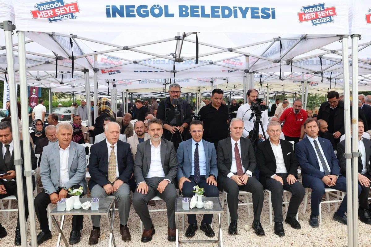 İnegöl Turgutalp'te 2 bin yeni yapı için temel atıldı