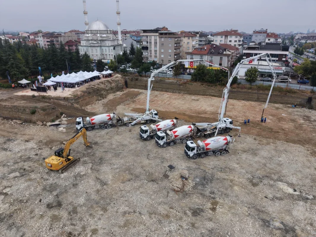 İnegöl Turgutalp'te 2 bin yeni yapı için temel atıldı