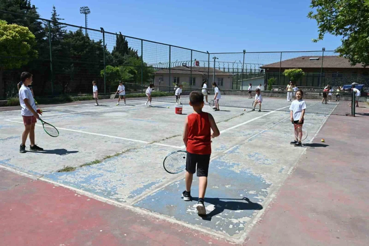 Karacabey Yaz Spor Okullarına 4 bin 378 çocuk katıldı