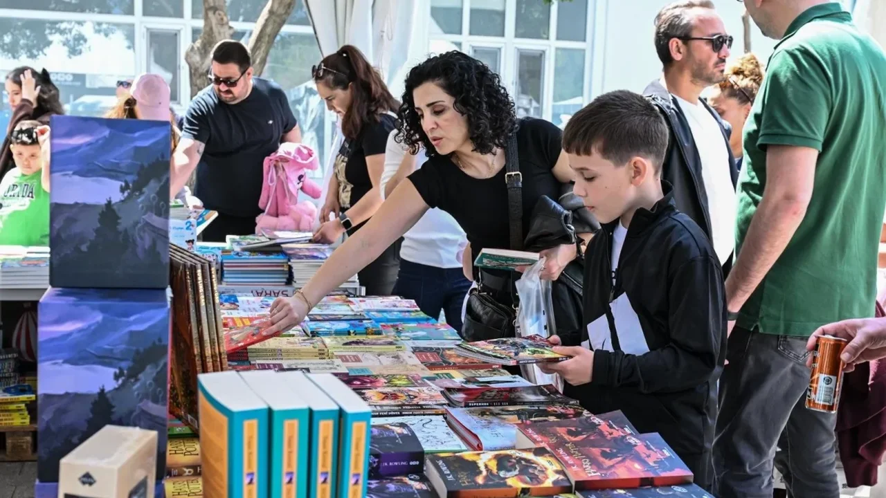 İZKİTAP 8. İzmir Kitap Fuarı 19 Eylül'de Kültürpark'ta
