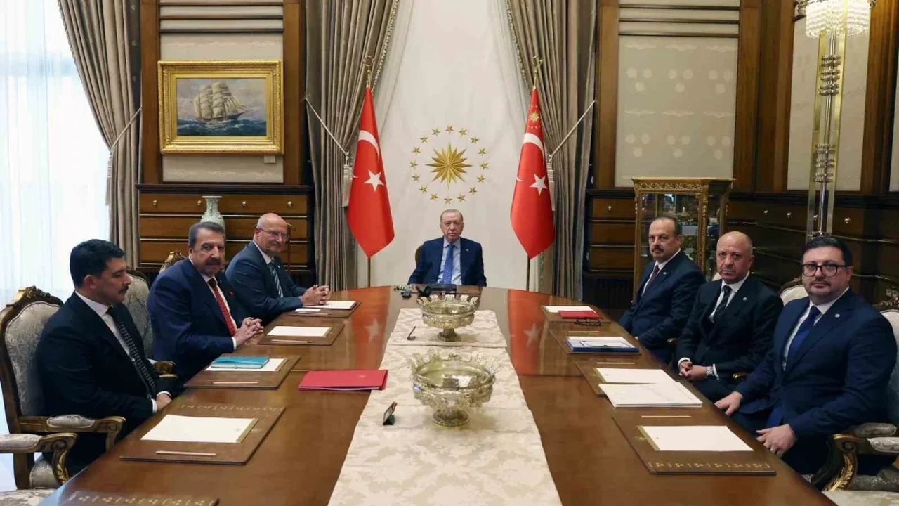 ASO'nun Ankara sanayisi projeleri Erdoğan'a sunuldu