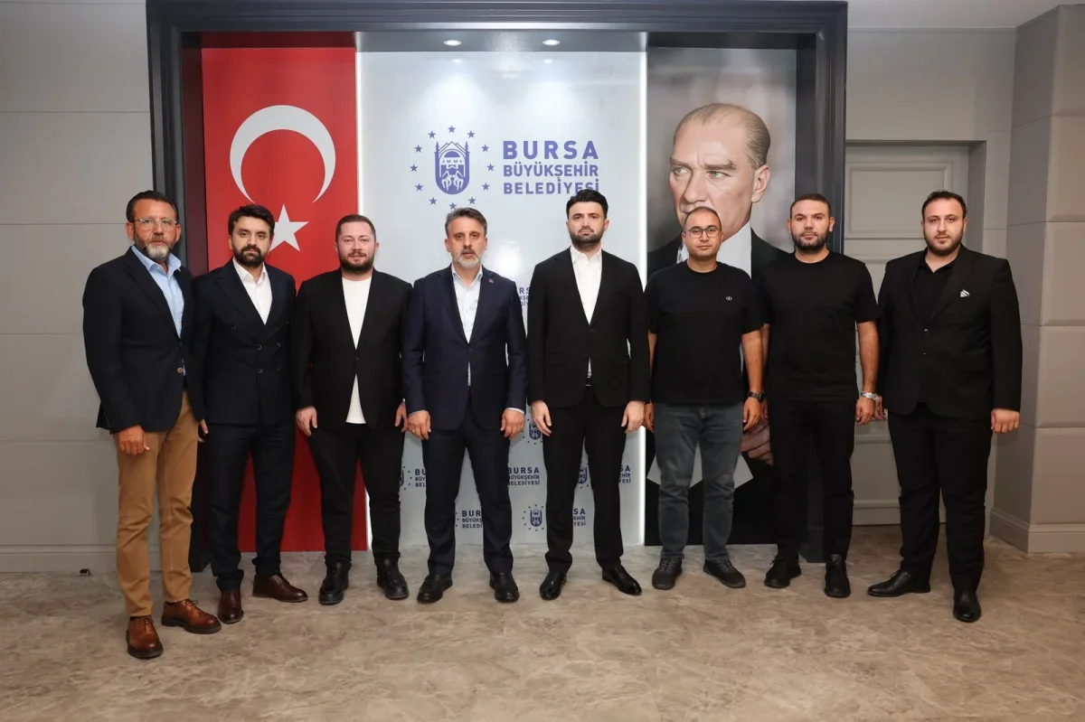 Bursaspor'a BESAŞ ve BURFAŞ B KAFE'den sponsorluk desteği