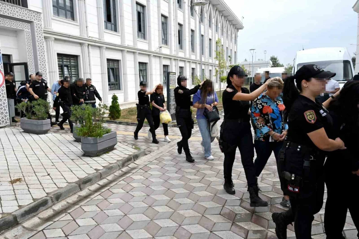 Sokaklar Güvende operasyonunda 14 şüpheli yakalandı, 7 tutuklama