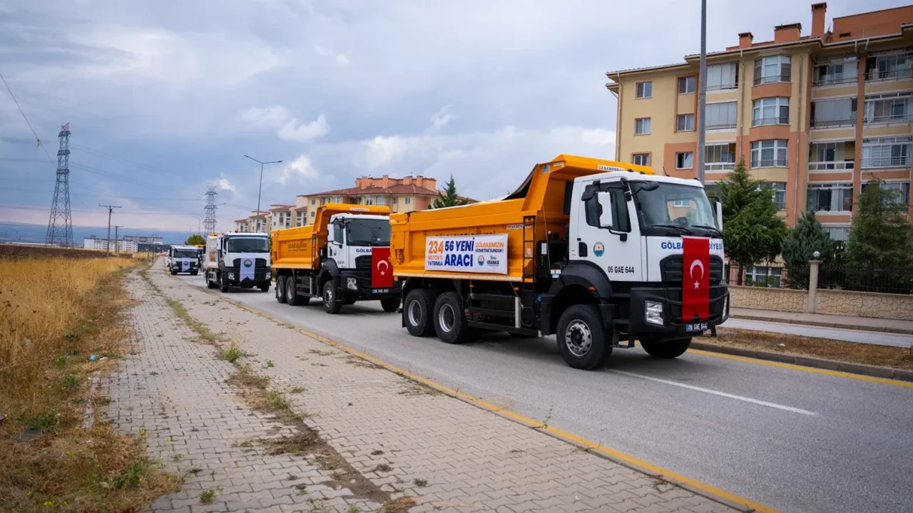 Gölbaşı Belediyesi 234 milyon liraya 56 yeni araç aldı