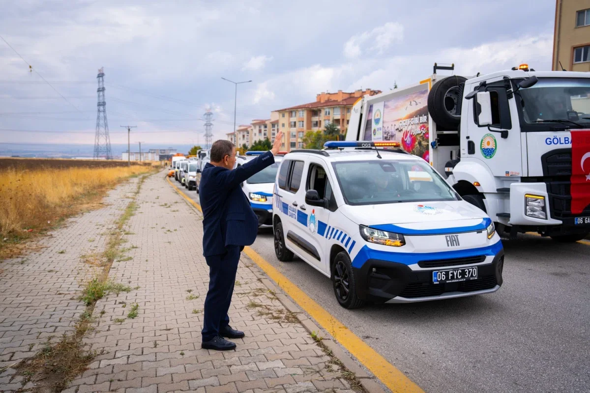 Gölbaşı Belediyesi 234 milyon liraya 56 yeni araç aldı