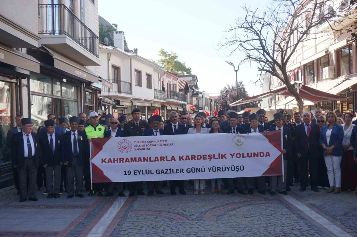 Edirne Gaziler Yürüyüşü Saraçlar Caddesi'nde düzenlendi