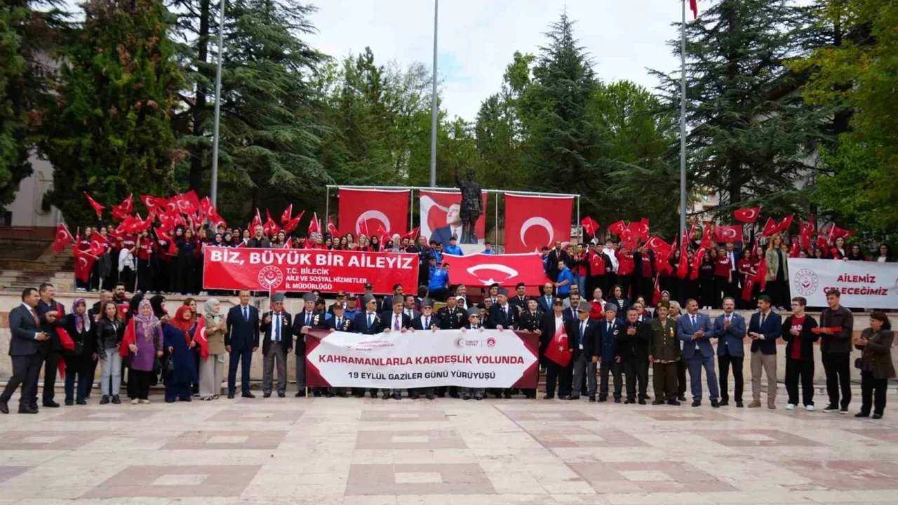 Bilecik'te Gaziler Günü için saygı yürüyüşü düzenlendi