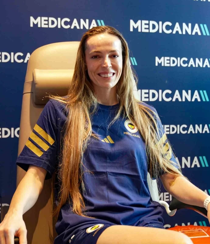 Fenerbahçe Medicana'da yıldız voleybolcular sağlık kontrolünde