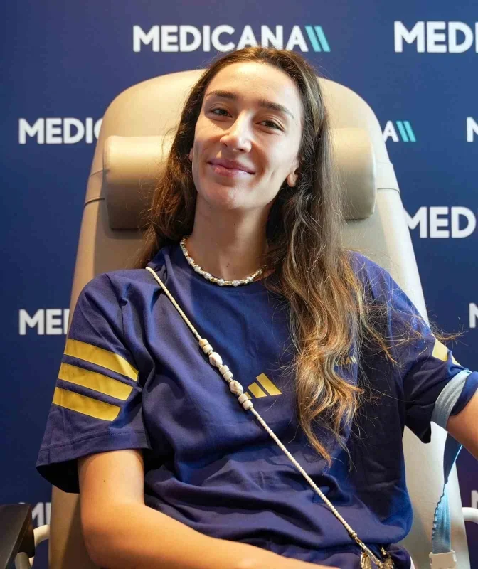 Fenerbahçe Medicana'da yıldız voleybolcular sağlık kontrolünde