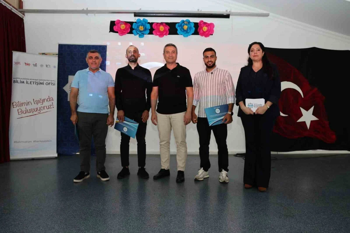 Gazze'de Öğrenci Olmak: Alanya'da eğitim mücadelesi anlatıldı