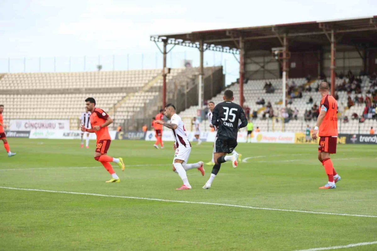 Ümraniyespor, Bandırmaspor'u Soukou'nun golüyle 1-0 yendi