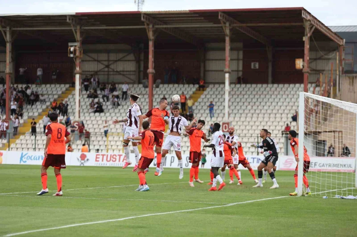 Ümraniyespor, Bandırmaspor'u Soukou'nun golüyle 1-0 yendi