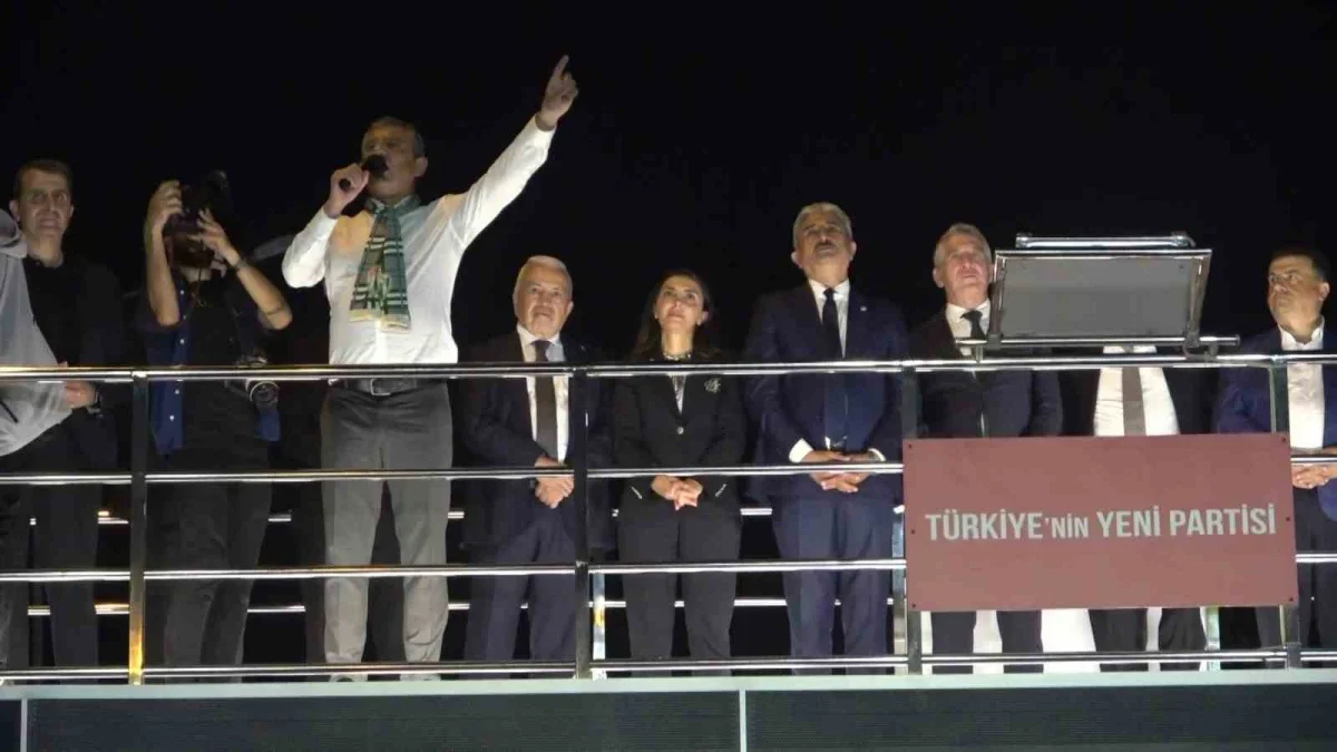 Özgür Özel Bursa'da konuştu: Barış ve refah mesajı verdi