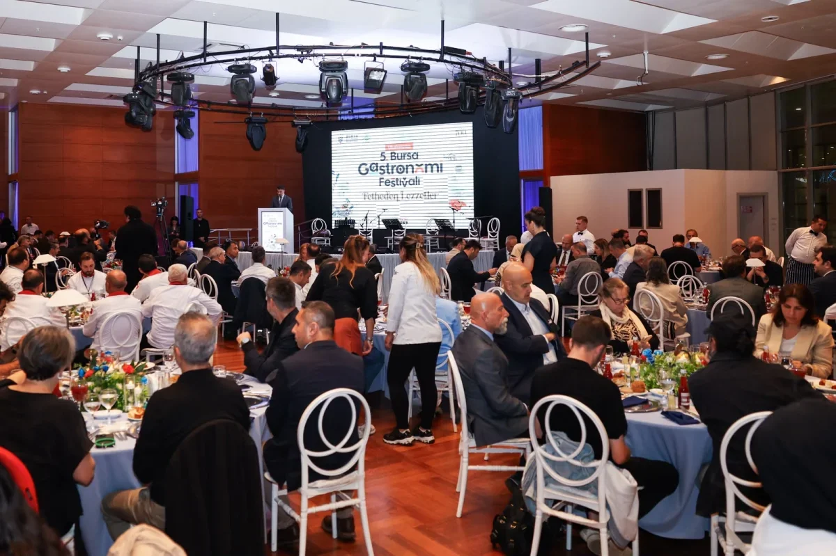 Bursa Gastronomi Festivali'nde 'Fetheden Lezzetler' gala gecesi
