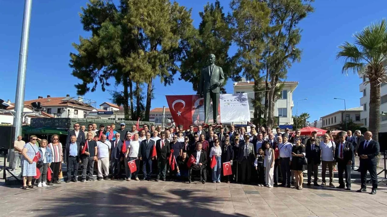 Ayvalık'ta 19 Eylül Gaziler Günü törenle kutlandı